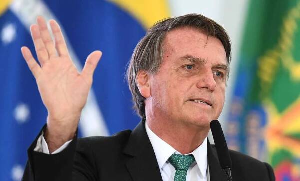El expresidente Jair Bolsonaro es acusado por presuntamente orquestar ataques contra el sistema electoral de Brasil